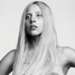 Lady Gaga Posa sem Maquiagem Lady Gaga Posa sem Maquiagem