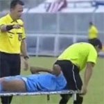 Maqueiro Coloca o Bumbum nao Rosto de Jogador Maqueiro Coloca o Bumbum nao Rosto de Jogador