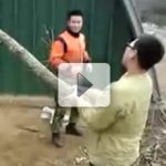 Militar Coreano Erra Golpe e Acerta o Colega