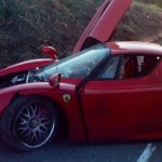Rec�m-casados Alugam Ferrari para Festa e Batem no Caminho