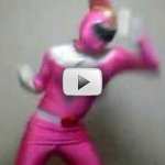 O Power Ranger Rosa Vai te Pegar