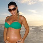 Via Twitter Scheila Carvalho Exibe Gravidez