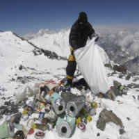Excrementos de Alpinistas no Everest Contaminam Monte Mais Alto da Terra