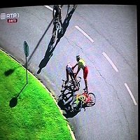 Etapa da Volta a Portugal em Ciclismo Acaba em Pancada Mal