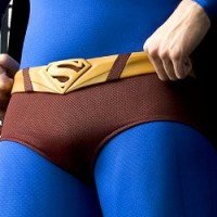 Por Que os Super-Heróis Usam a Cueca por Cima da Calça