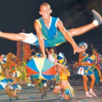 Excesso de Atividade Física no Carnaval Pode Provocar Lesões