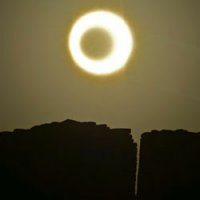 Eclipse Cria Anel de Fogo no Céu