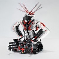 Mini Robôs de Lego São Controlados por iPhone