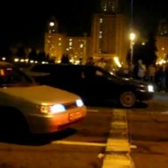 Racha de Rua termina em Acidente Feio na Rússia