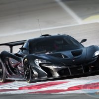 Compre uma McLaren P1 GTR 2015 e Ganhe Aulas de Pilotagem nos Circuitos Mais Famosos do Mundo