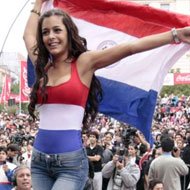 Larissa Riquelme, a Torcedora Mais Gata do Paraguai na Copa