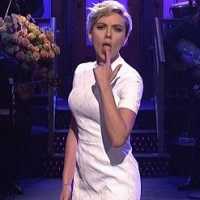 Scarlett Johansson: 'Sou Oficialmente um Milf'