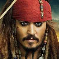 Johnny Depp Visita Hospital Infantil na Pele de Jack Sparrow