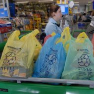 Saco Plástico Causa Menos Danos que Ecobags, Diz Relatório