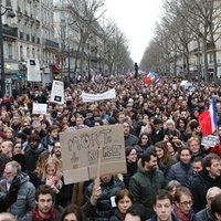 ManifestaÃ§Ã£o HistÃ³rica ReÃºne 3,7 MilhÃµes de Pessoas na FranÃ§a Contra o Terrorismo