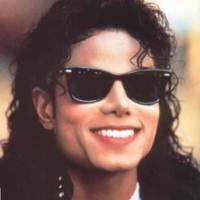 Michael Jackson: A Celebridade Morta que Mais Ganha Dinheiro.