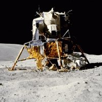 10  Objetos Deixados Pelo Homem na Lua