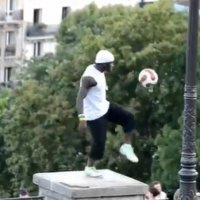 Apresentação de Futebol de Rua em Paris