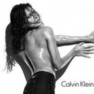 Eva Mendes Sexy em Campanha da Calvin Klein