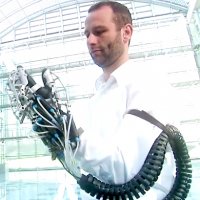 ExoHand - O Novo Exoesqueleto Artificial