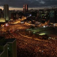 A Nua e Crua Política Brasileira Pré-Eleição
