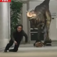 Pegadinha de Tv Japonesa com Dinossauro