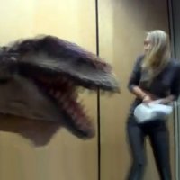 Pegadinha Usa Dinossauro Para Aterrorizar Candidatos
